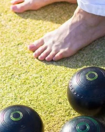 Featured image for “Barefoot Bowls Returns: Friday 9th January at Mordialloc Bowls Club”